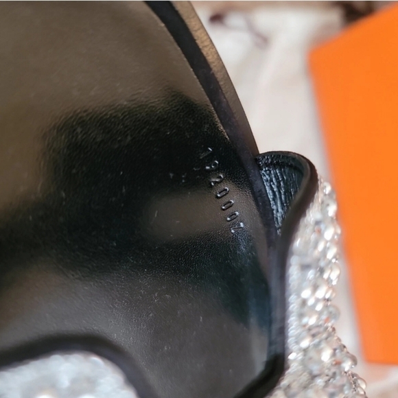 Hermes Oran Sandal with Crystals size 40eu/ 10US Limited Edition Black Leather - Picture 10 of 17